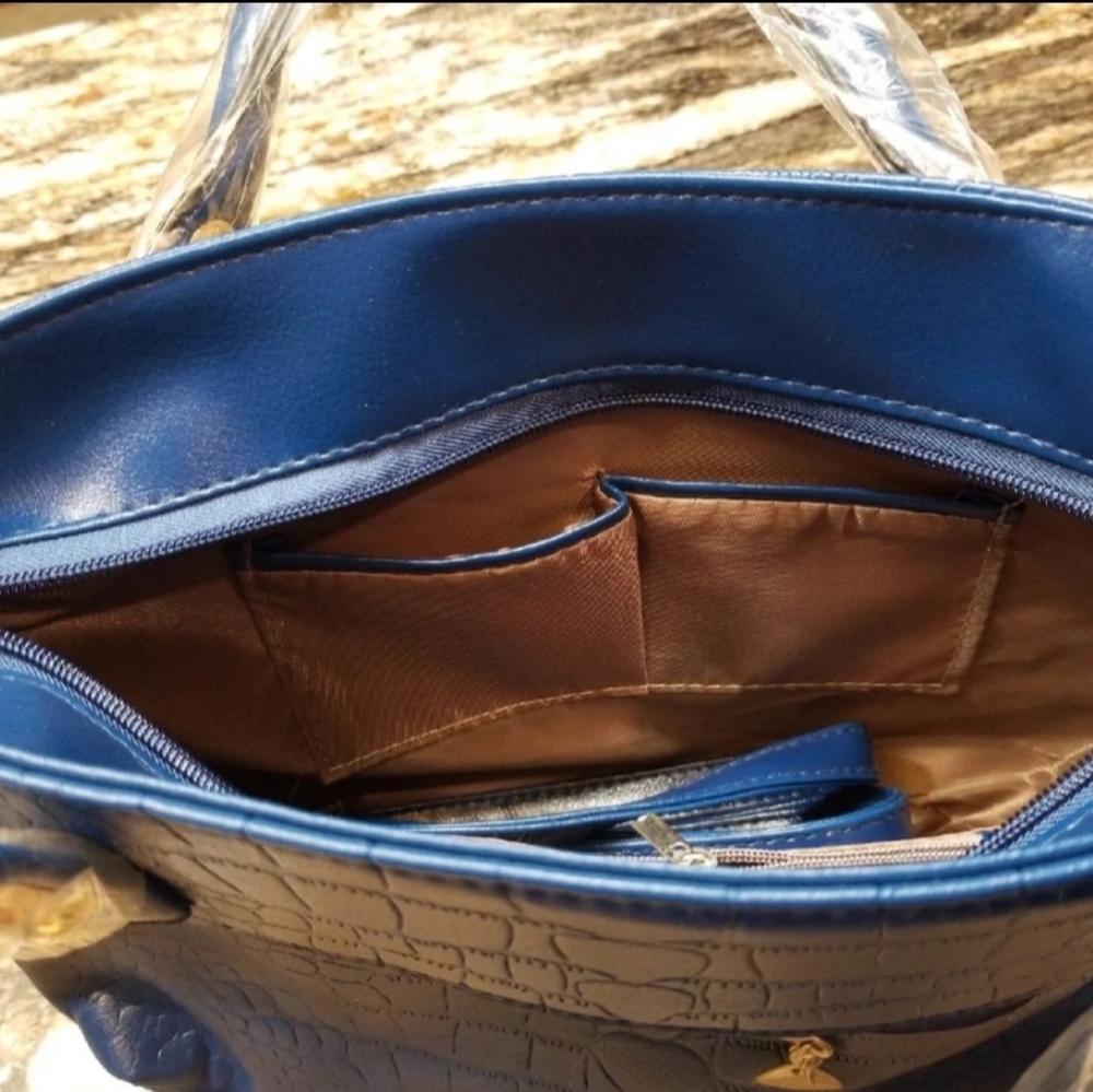 3pc Purse - Picture 3 of 5